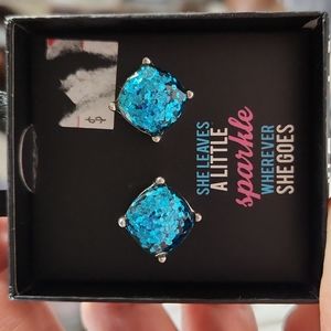Pretty turquoise glitter earrings